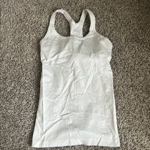 White Ribbed Lululemon Tanktop (6)